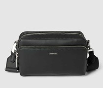 Handtasche mit Label-Detail und verstellbarem Schulterriemen