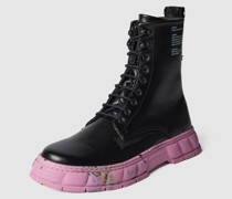 Boots mit kontrastiver Sohle