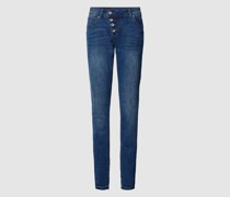 Jeans mit Label-Print, Regular Fit und Gürtel