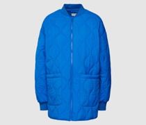 Steppjacke mit Strukturmuster
