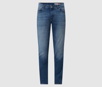 Skinny Fit Jeans mit Label-Patch