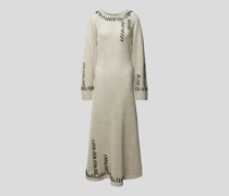 Wollkleid mit Lochmuster
