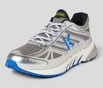 Sneaker mit Kontrastbesatz in metallic
