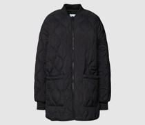 Steppjacke mit Strukturmuster