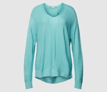 Strickpullover mit V-Ausschnitt