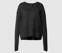 Strickpullover mit V-Ausschnitt Modell 'CAMILLA'
