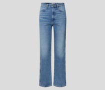 Jeans mit Kontrastnähten