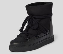 Boots mit Schnürverschluss