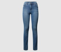 Skinny Fit Jeans mit Label-Patch