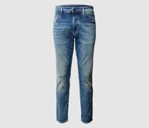 Straight Tapered Fit Jeans mit Stretch-Anteil Modell '3301'