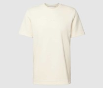 Regular Fit T-Shirt mit Label-Print