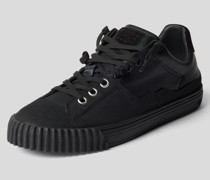 Sneaker mit Label-Patch
