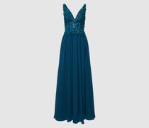 Abendkleid mit tiefem V-Ausschnitt