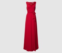 Abendkleid mit Wasserfallausschnitt