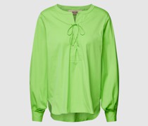 Bluse mit Schnürung