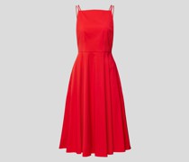 Midikleid mit Spaghettiträgern
