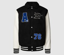College-Jacke mit Label-Stitchings