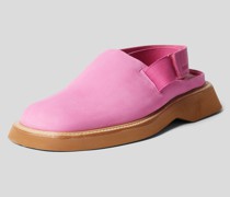 Slipper mit Brand-Prägung