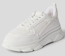 Sneaker mit Kontrastbesatz