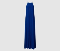 Abendkleid mit gelegten Falten