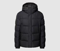 Winterjacke mit Kapuze