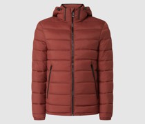 Steppjacke mit abnehmbarer Kapuze