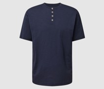 T-Shirt mit Knopfleiste