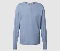 Longsleeve mit Label-Stitching Modell 'HENLEY'