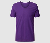 T-Shirt mit V-Ausschnitt