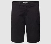 Bermudas mit Paspeltaschen