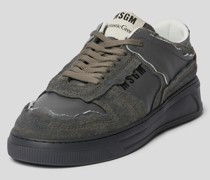Sneaker im Used-Look