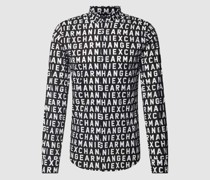 Slim Fit Freizeithemd mit Allover-Label-Muster Modell 'ZNEAZ'