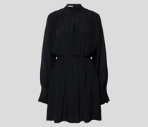 Knielanges Kleid aus reiner Viskose