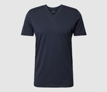 Slim Fit T-Shirt aus gewachster Baumwolle mit V-Ausschnitt