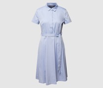 Hemdblusenkleid mit Bindegürtel