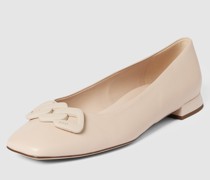 Ballerinas mit Zierbesatz