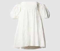 Minikleid mit Lochstickerei
