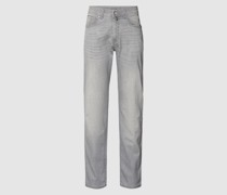 Tapered Fit Jeans mit Label-Patch Modell 'Lyon'