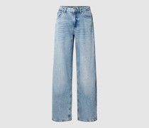 Jeans mit Strasssteinbesatz