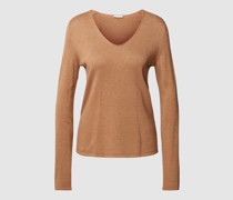 Pullover aus Baumwoll-Viskose-Mix mit V-Ausschnitt