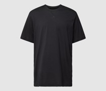 T-Shirt mit Label-Stitching