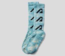 Socken im Batik-Look