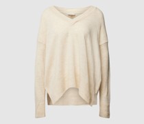 Strickpullover mit V-Ausschnitt