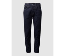 Tapered Fit Jeans mit Stretch-Anteil Modell '502 Taper' - ‘Water<Less™’