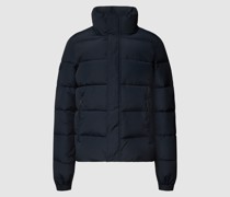 Steppjacke mit Stehkragen