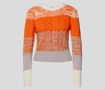 Pullover mit Zopfmuster