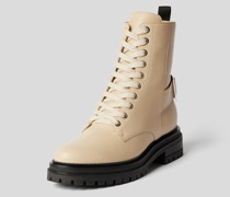 Schnürboots mit Label-Applikation