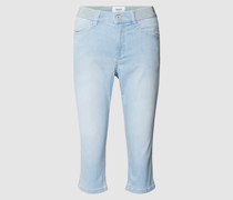 Caprijeans mit Eingrifftaschen