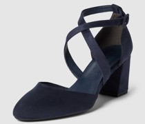 Pumps mit Dornschließe