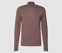 Rollkragenpullover mit gerippten Abschlüssen